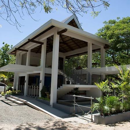 Karancho Beach House Lapu-Lapu City Buitenkant foto
